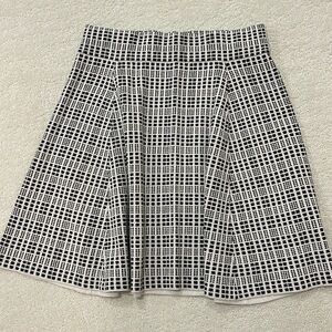 Theory black and white fit and flare skirt